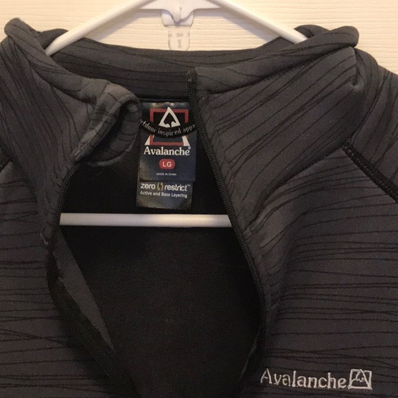 Avalanche 1/4 zip Pull Over, Gray size L - Picture 5 of 7